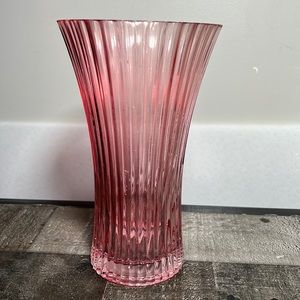 Tall Pink Vase Scalloped Sides